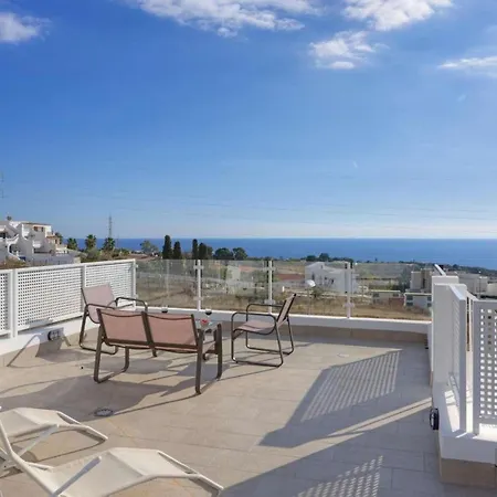 Willa Capistrano Blue Uno Nerja